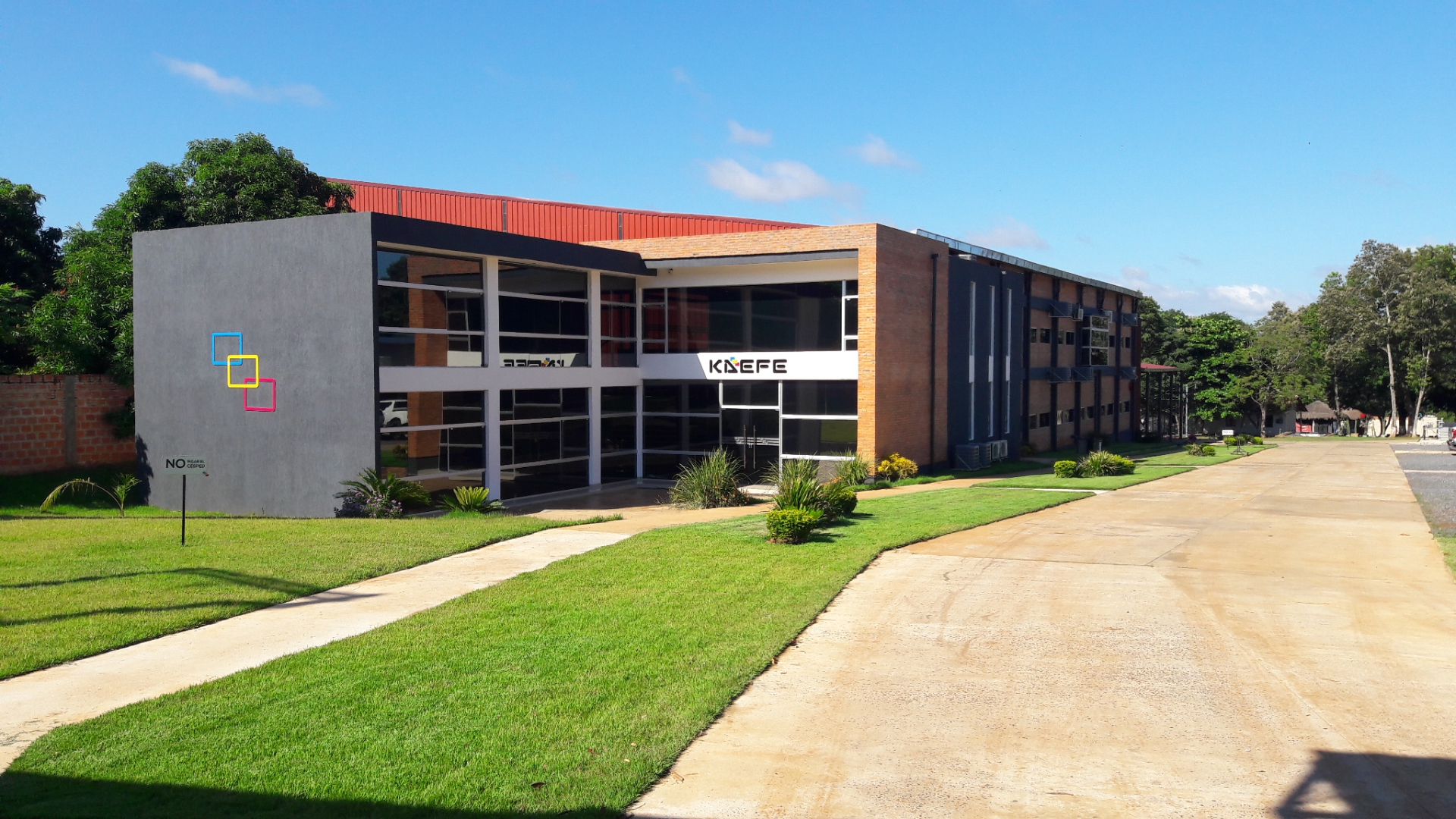 Fachada KAEFE